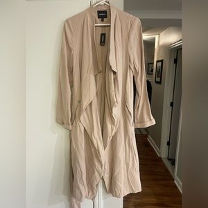 Express long tan dress jacket, Tags on.